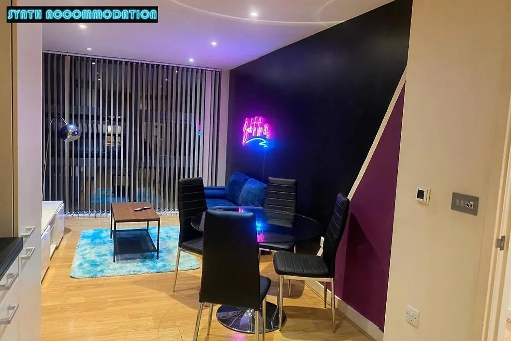 80S Retro 1Bedroom Apart Canary Wharf London United Kingdom