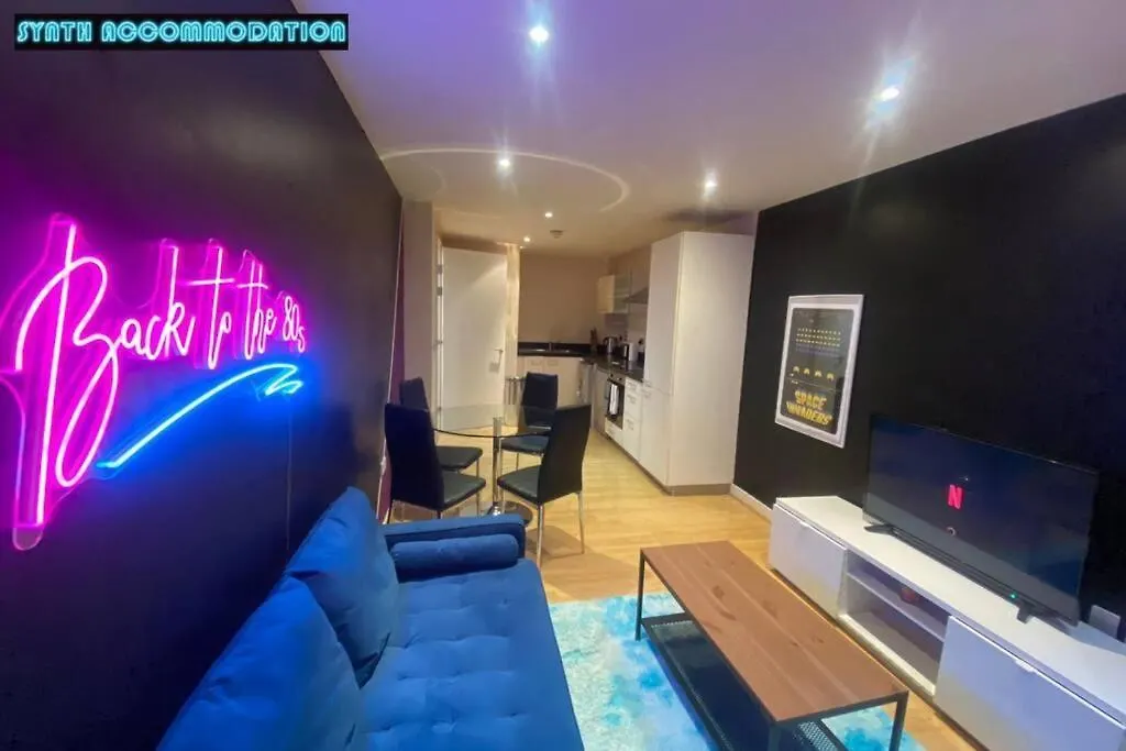 80S Retro 1Bedroom Apart Canary Wharf London Apartment