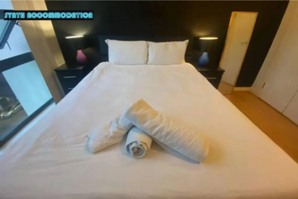 80S Retro 1Bedroom Apart Canary Wharf London
