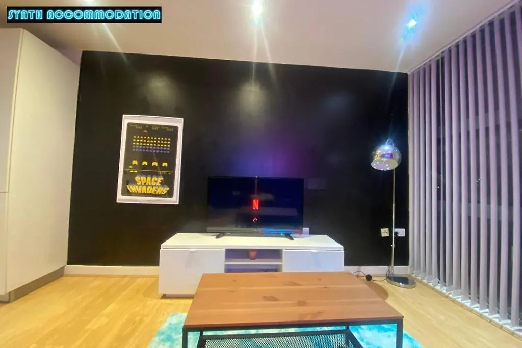 80S Retro 1Bedroom Apart Canary Wharf London location